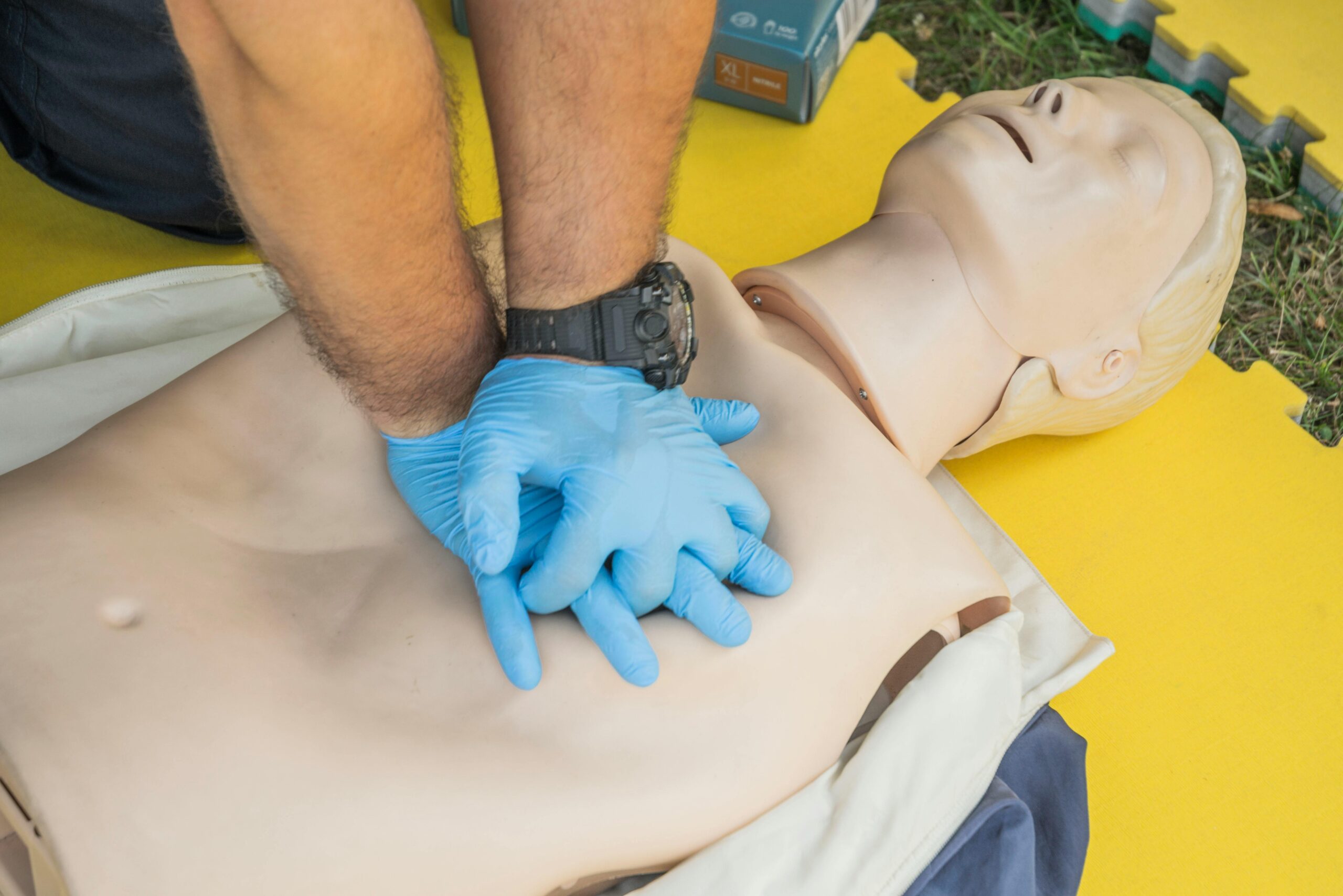 Lifesaving Skills: CPR & First Aid Training – Blended